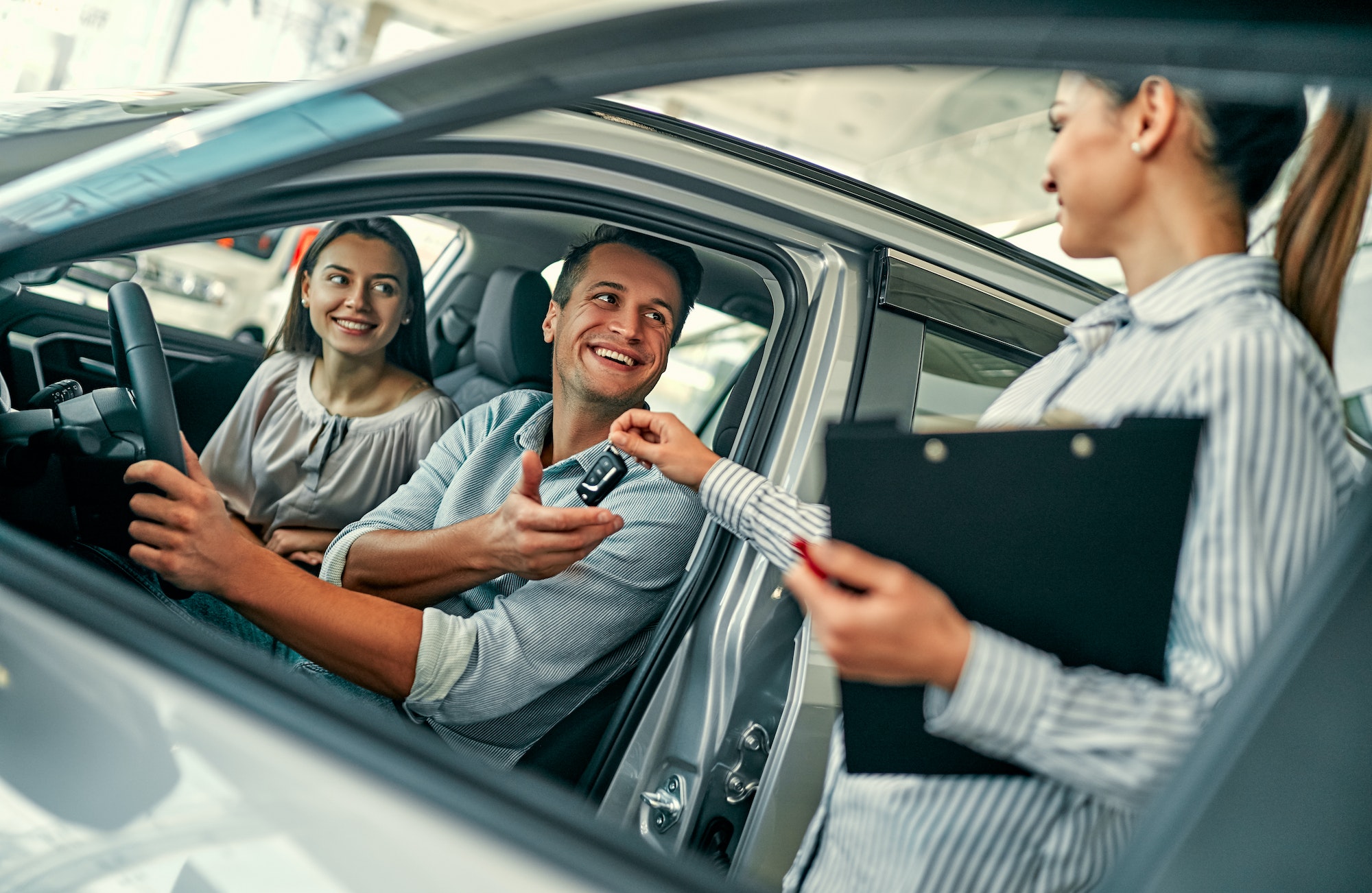 Fautil acheter une voiture essence ou diesel en 2023 ? Blog de Muchpneu.fr