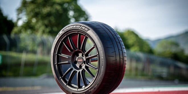 Pirelli présente son nouveau pneu P Zero Trofeo RS, le plus sportif pour votre voiture