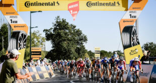 Continental équipe les véhicules officiels du Tour de France avec les pneus PremiumContact 6