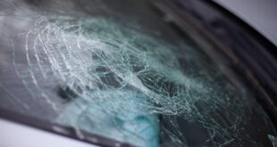 Comment casser une vitre de voiture