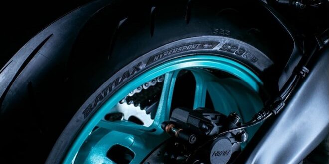 Bridgestone Battlax Hypersport S23 équipement d'origine pour la nouvelle Yamaha MT-09