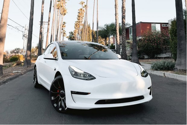 Tesla Y entre les voitures les plus vendues