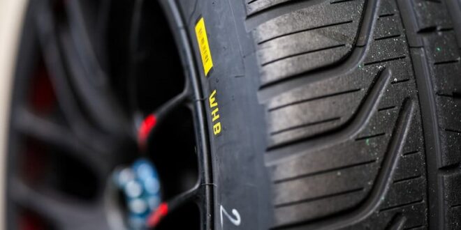 Pirelli présente un nouveau pneu pluie destiné aux voitures Grand Tourisme